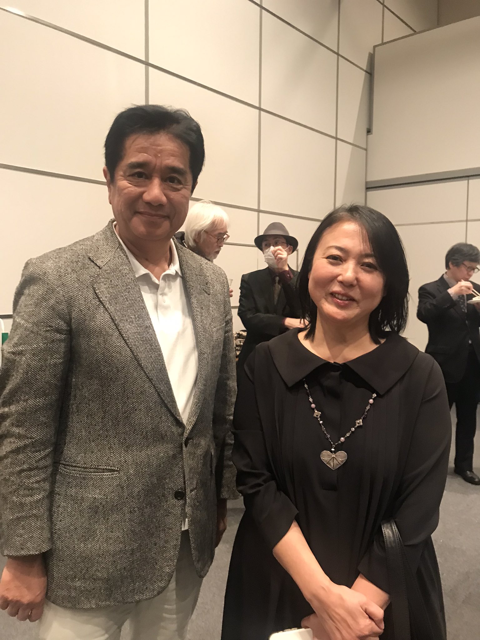 参議院議員松沢成文君の出版パーティーに行ってきました。